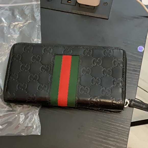 Handbags - Gucci Zippy